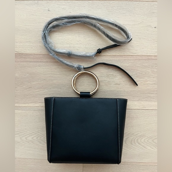 Zara square purse with circle handles - Picture 4 of 4